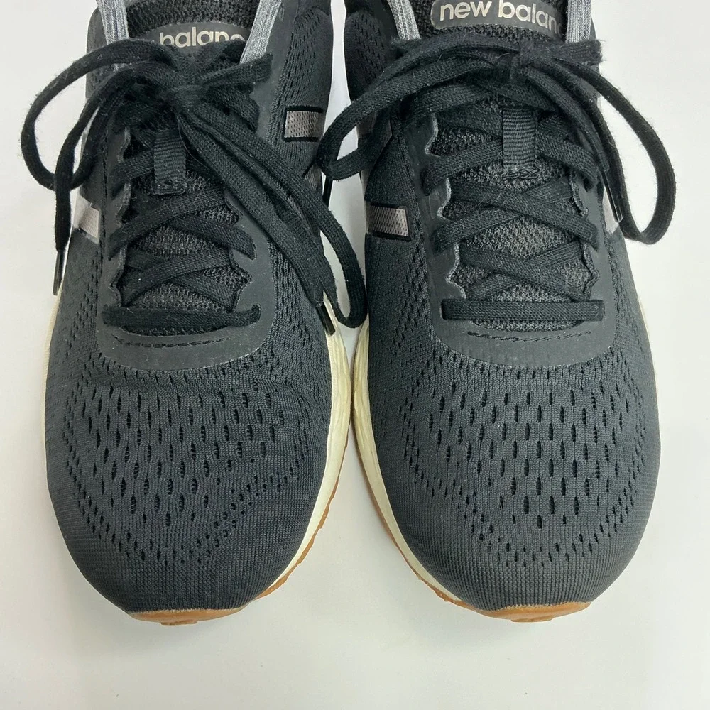 New Balance Black Running Shoes Womens 10 Fresh Foam Arish v1 WARISCB1 Gum Sole
